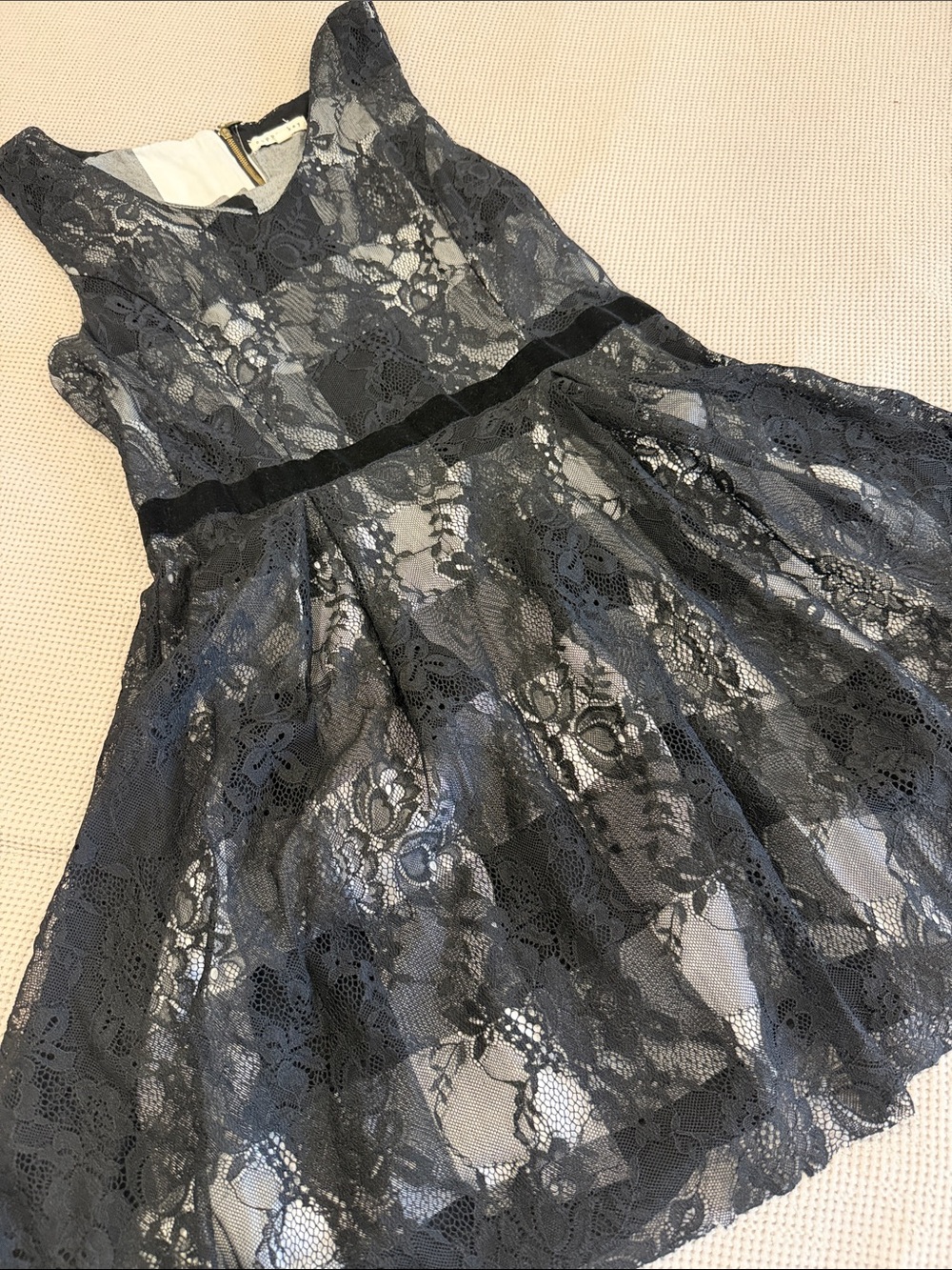 Women’s Black Lace Party Dress